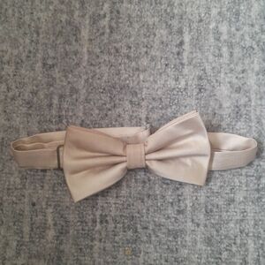Silk Tan Bow Tie